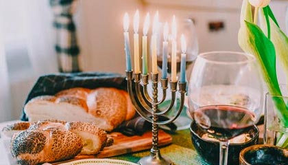 王楚钦4-1战胜袁励岑 夺得全运会乒乓球男单铜牌